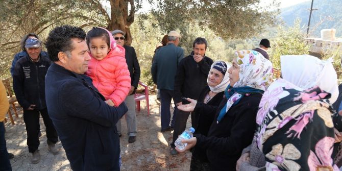 Başkan Kocadon, Karaova’da Vatandaşla Buluştu