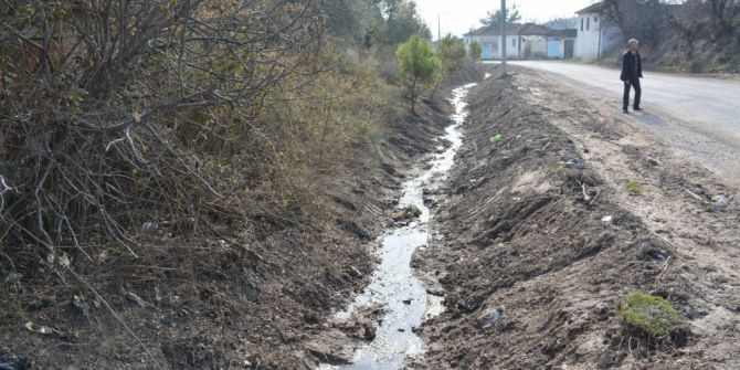 Saruhanlı’da Dereler Temizlendi