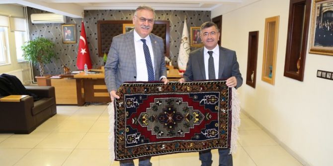 Ak Parti Yerel Yönetimler Başkan Yardımcısı, Belediye Başkanı Faruk Akdoğan’ı Ziyaret Etti