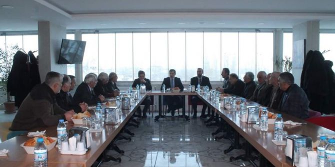 Başkan Vekili Erat Halkla Bir Araya Geldi