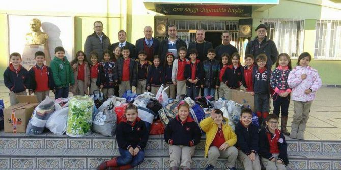 Salihlili Öğrencilerden Depremzedelere Yardım Eli