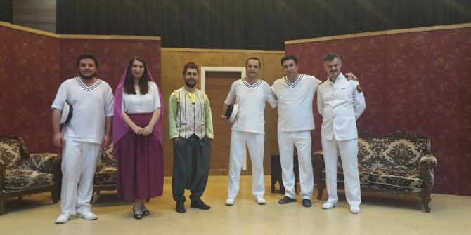 Bahriyeli Yarim Var Oyunu Sergilenecek