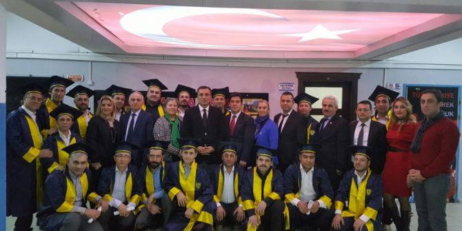 Babalar Belgelerini Aldı