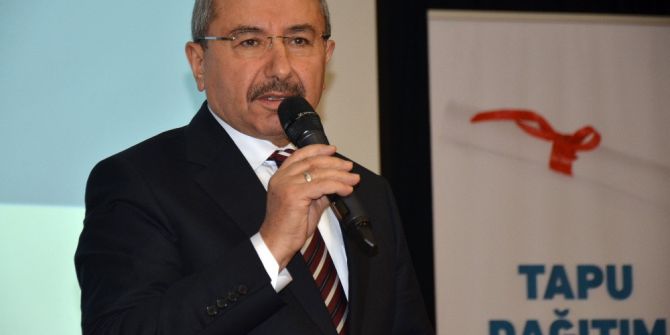 Sancaktepe’de Vatandaşlar Tapularına Kavuştu