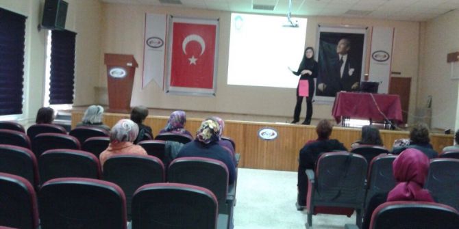 Kadınlara Her Yönüyle Şiddet Olgusu Anlatıldı
