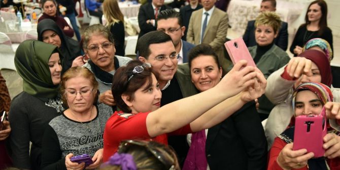 Tütüncü Kepezli Kadınların Eğlencesine Ortak Oldu