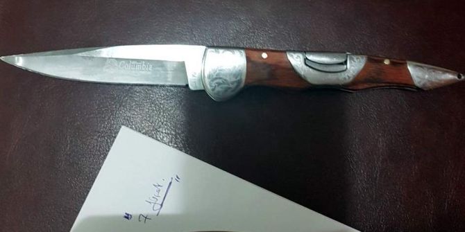 Kovalamaca Sonucu Yakalanan Otomobilden Silah Ve Uyuşturucu Çıktı