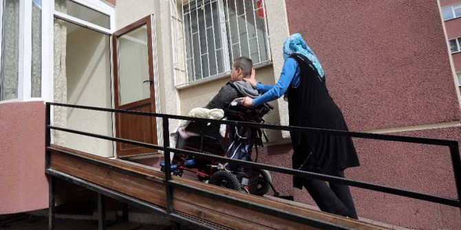 Yenimahalle Belediyesinden Engelleri Kaldıran Rampa