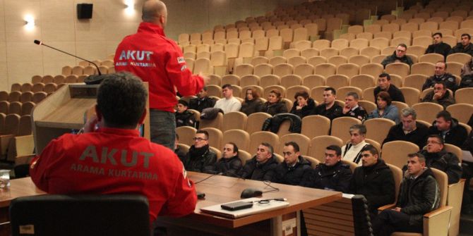 Eskişehir’de “Suda Boğulma Olayları Ve Kıyıdan Kurtarma” Eğitimi