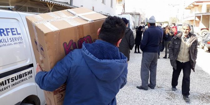 Beşiktaş Taraftarından Depremzedelere Destek