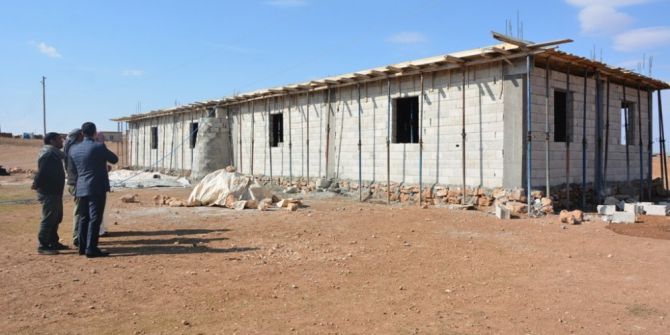 Bir Asır Sonra Elektrik, Su Ve Yola Kavuşan Göçebelere Şimdi De Kültür Evi Yapılıyor