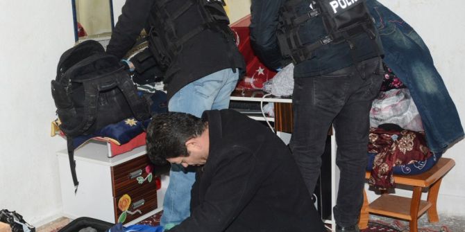 Afganistanlılara Uyuşturucu Operasyonu: 3 Gözaltı