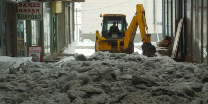 Özalp’ta Karla Mücadele Çalışması