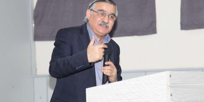 Eğitim Bir-sen Genel Başkan Vekili Latif Selvi: "İstikrar İçin ’Evet’"