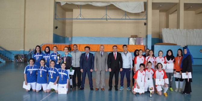Bilecik’te Okul Sporları Futbol Müsabakaları Sona Erdi