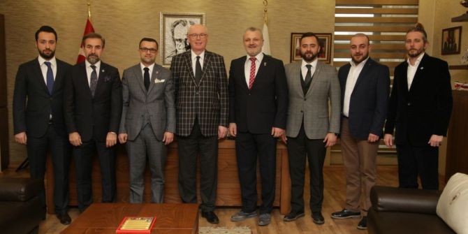 Genç İşadamlarından Başkan Kurt’a Ziyaret