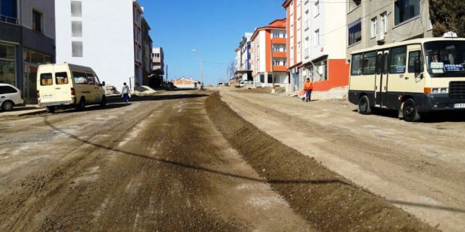 Tekirdağ’da Yol Yapım Ve Onarım Çalışmaları Hızlandı