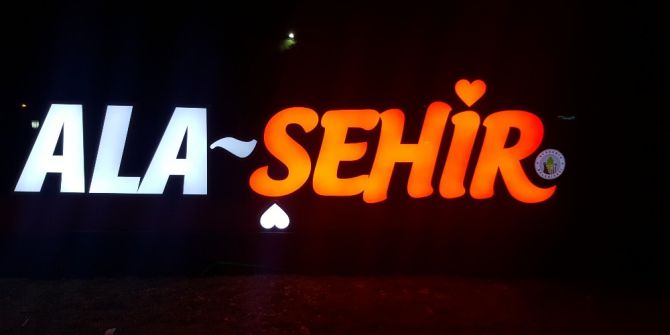 Yeni Işıklandırma Alaşehir’e Renk Kattı