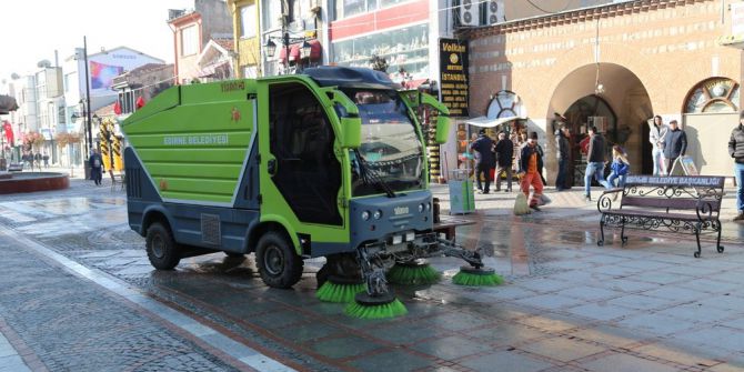 Saraçlar Caddesi’nde Temizlik