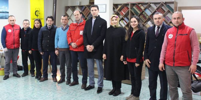 Bozkurtlulardan Kızılay’a Kan Bağışı