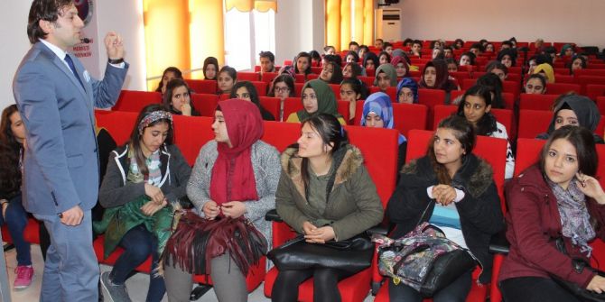 Adıyaman’da Ygs’ye Girecek Öğrenciler Eğlenerek Stres Attı