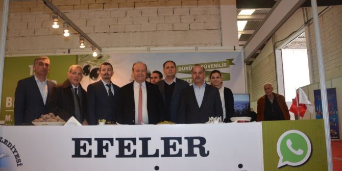 Başkan Özakcan, Tarım Gıda Ve Hayvancılık Fuarını Ziyaret Etti