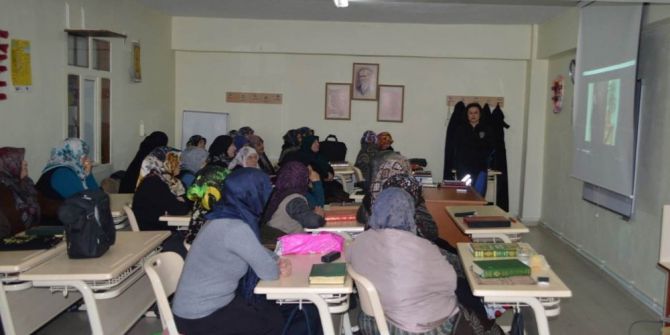 Emniyetten Kur’an Kursu Kursiyerlerine Güvenli Yaşam Semineri