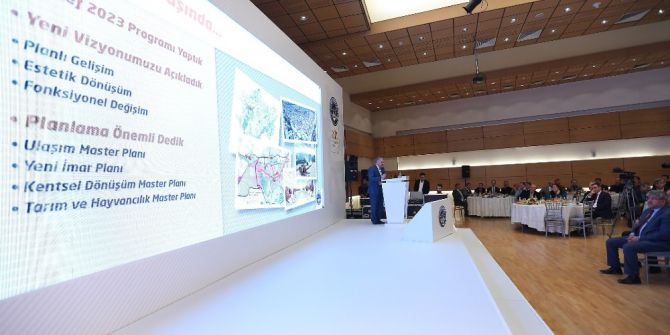 Başkan Çelik, 2017 Projelerini Meclis Üyelerine De Anlattı