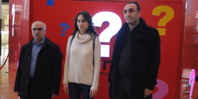 Forum Kayseri’de Bir Oda Dolusu Hediye Sahibine Teslim Edildi