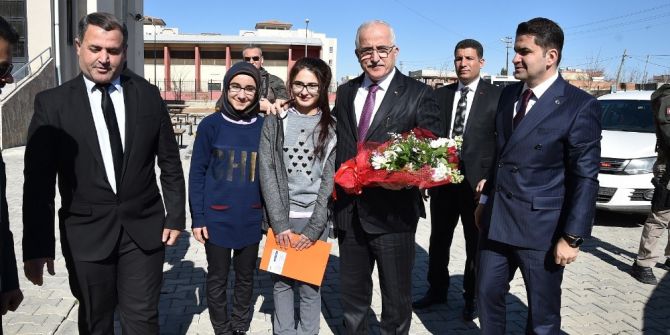 Vali Tuna: “Çocuklarımızın Eğitimini Önemsiyoruz”