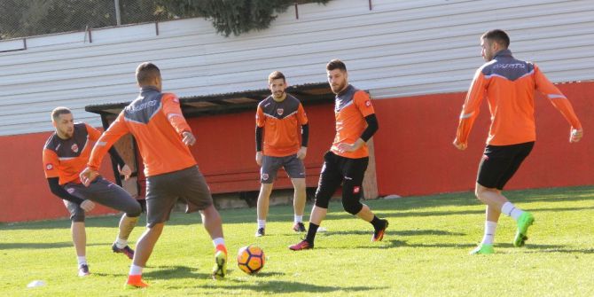 Adanaspor’da Osmanlıspor Maçı Hazırlıkları Sürüyor