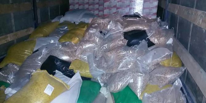 Kuş Yemlerinin Arasından 244 Kilo Uyuşturucu Çıktı