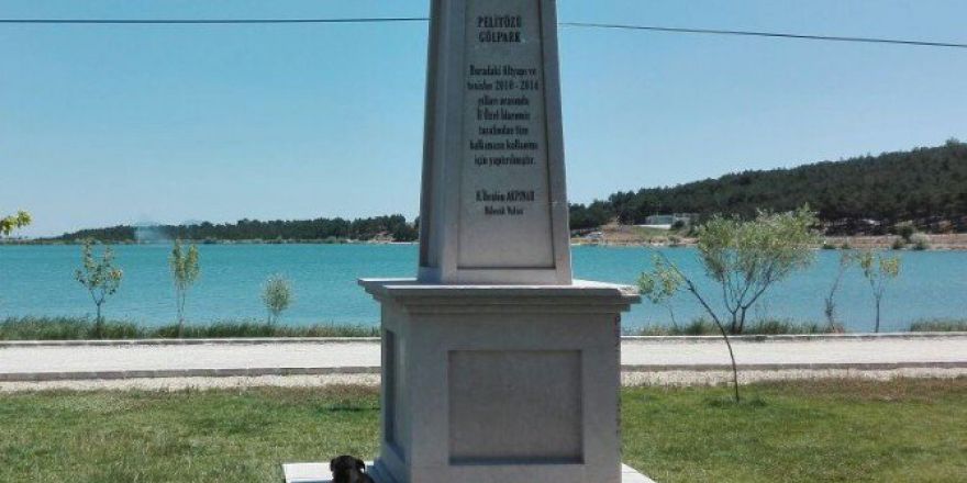 Eski Bilecik Valisi Adına Dikilen Anıt Yerinden Söküldü