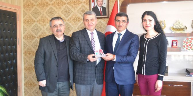 Devlet Korumasındaki Çocuklar Buz Hokey Eğitimi Alacak