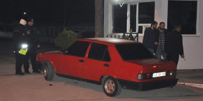 Polisten Kaçan Uyuşturucu Taciri Kaza Yapınca Yakalandı