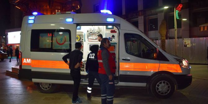 Hırsızlık Şüphelisi Bir Kişiyi Yaralayarak Kaçtı