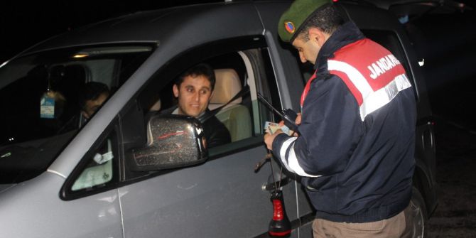 Jandarmanın Huzur Operasyonunda 9 Kişi Yakalandı