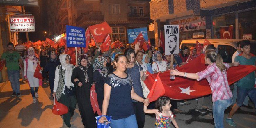 Siirt’te Demokrasi Yürüyüşü