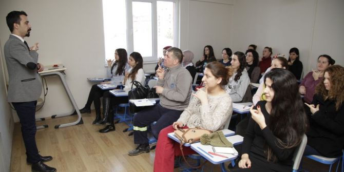 Odunpazarı’nda İşaret Dili Kursları Devam Ediyor