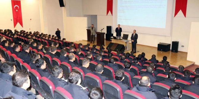 Vali Tapsız’tan Polis Okuluna Ziyaret