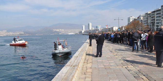 İzmir Körfezi’nden Ceset Çıktı