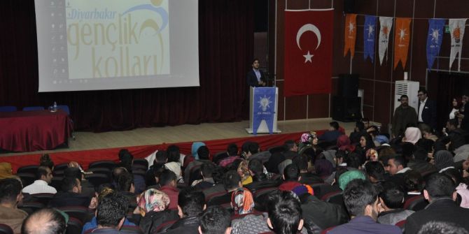 Diyarbakır’da Yeni Anayasa Ve Referandum Süreci Eğitim Toplantısı