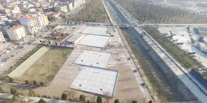 Turgutlu’nun Kent Parkı’nda Çalışmalar Sürüyor