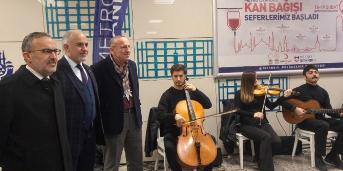 Metro İstasyonunda Kan Bağışında Bulundular