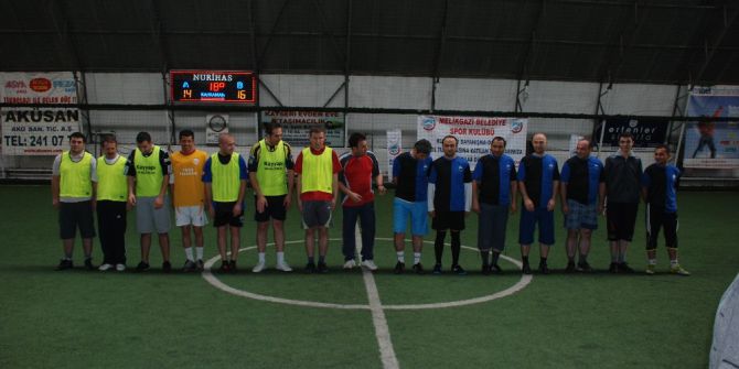 Melikgazi Belediyesinde Kurum İçi Dayanışma Dostluk Futbol Turnuvası Düzenlendi
