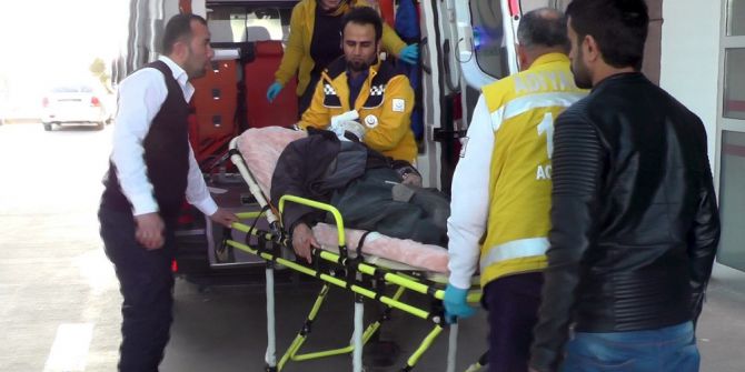 Motosiklet Yaşlı Şahsa Çarpıp Kaçtı