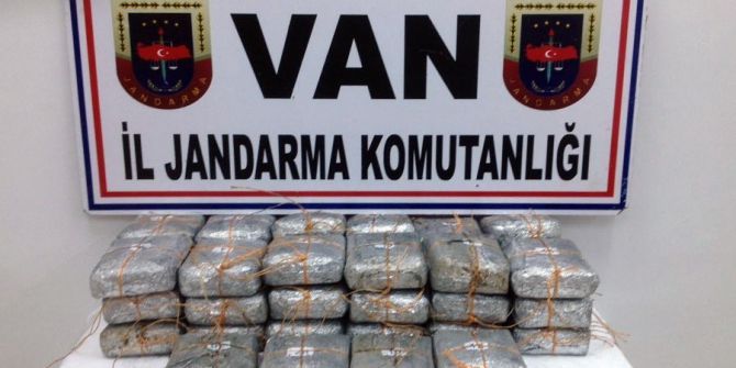 Jandarma 47 Kilo Eroin Ele Geçirdi