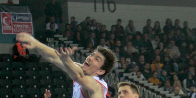 Banvit’in Finaldeki Rakibi Anadolu Efes