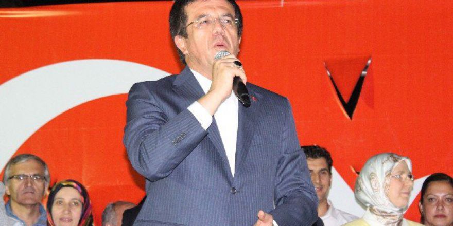 Bakanı Nihat Zeybekci, "Milletin Demokrasi Devrimi, 79 Milyonun Devrimidir" Dedi.