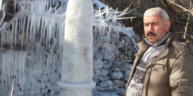 Buz Sütunu Ay Yıldızlı Süngü Yaptı